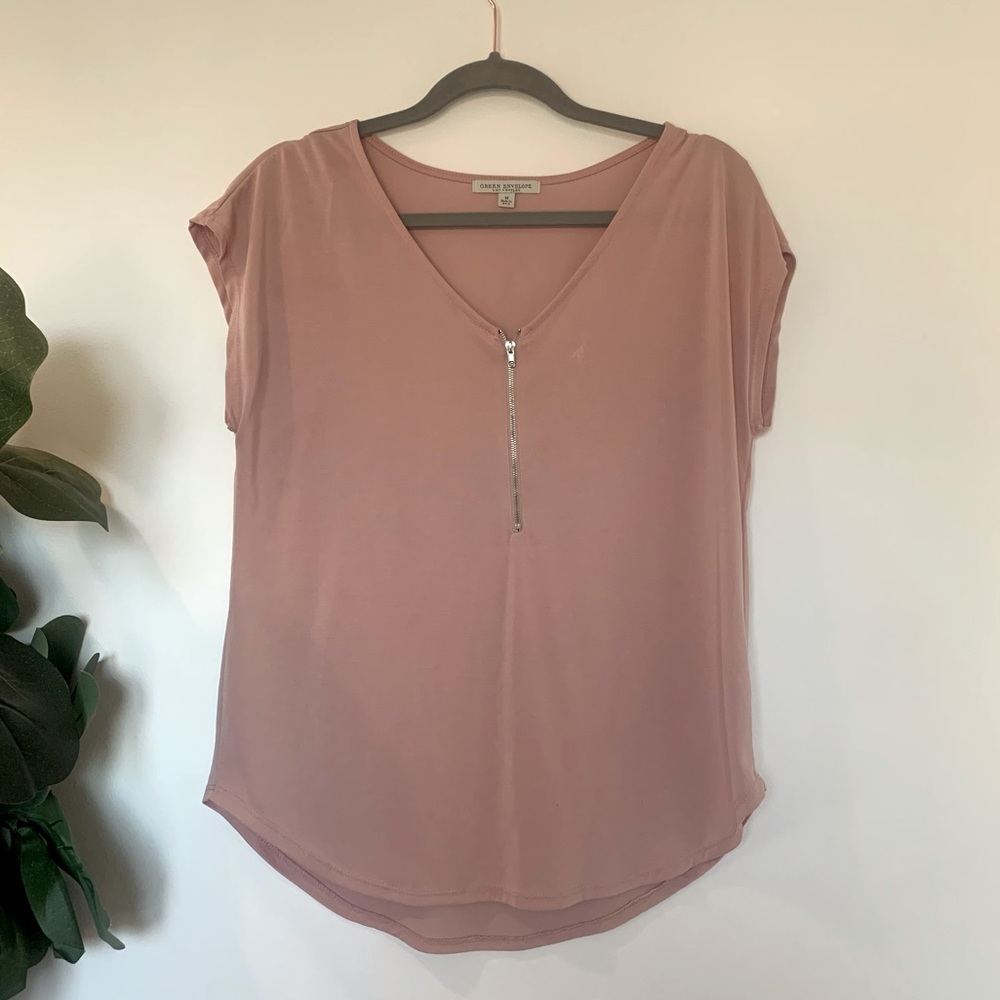 Top with zipper